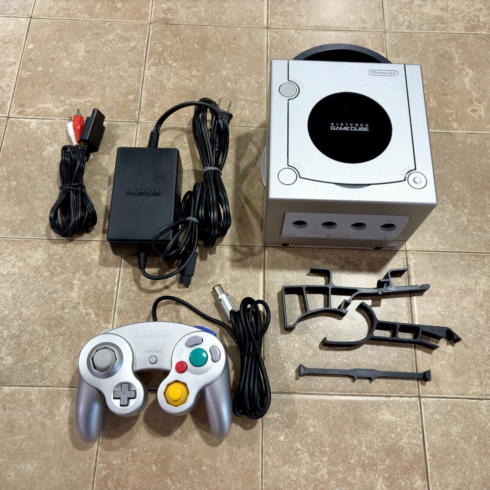 REGION FREE Nintendo Gamecube Platinum Silver Console DOL-101 System JPN/USA