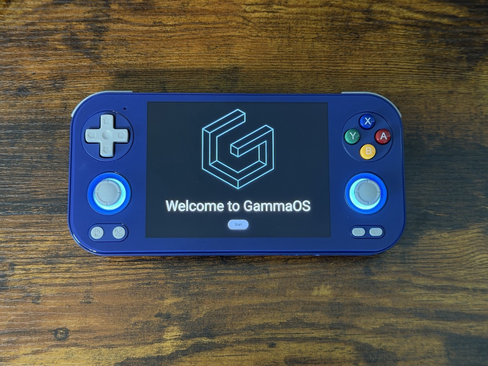 Anbernic RG476H Retro Gaming Handheld Excellent With Case, Grip, GammaOS Lite