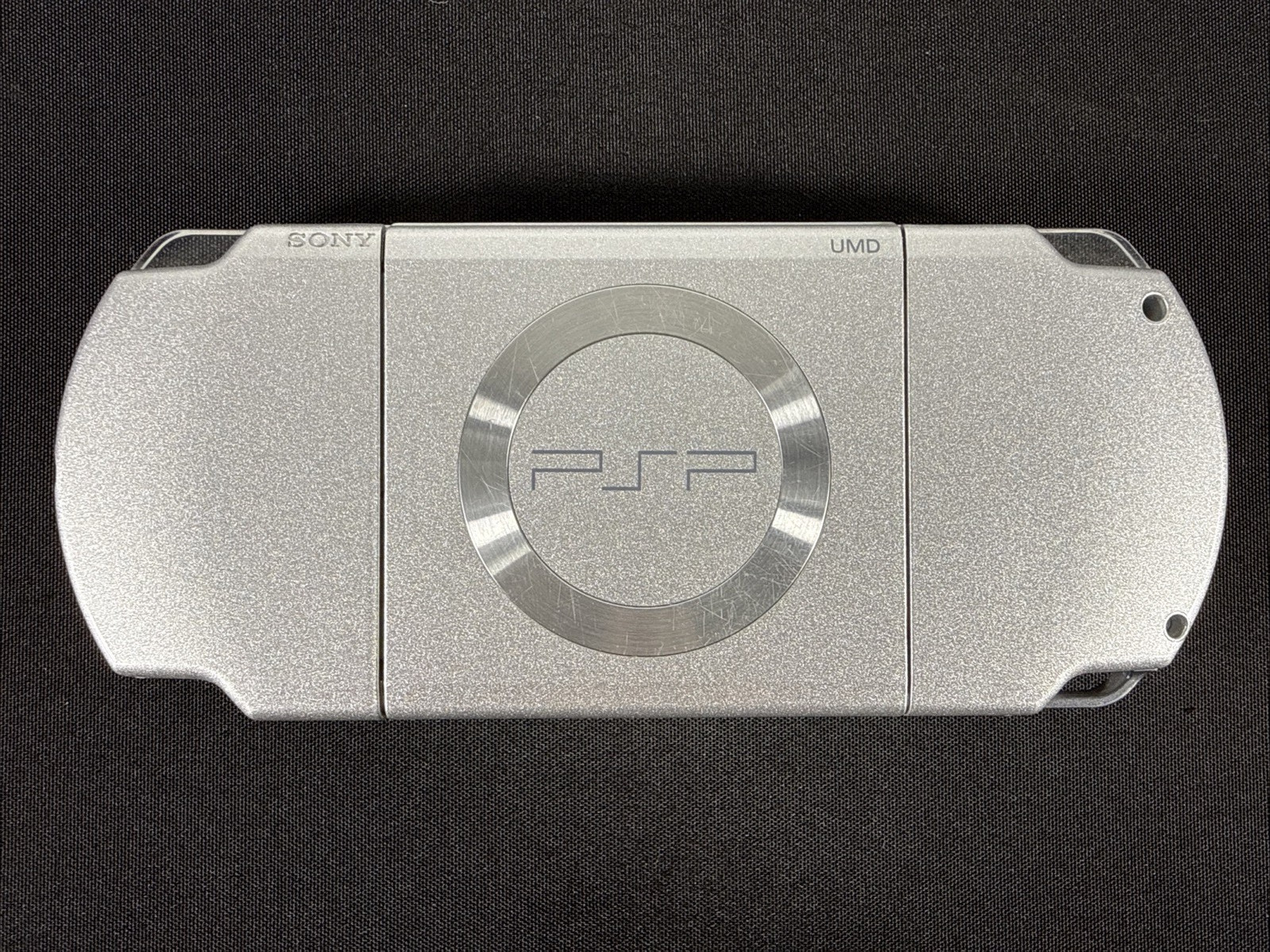 Sony PSP 2001 Silver Playstation Portable Console Crossbody Fanny Bag Needs Batt