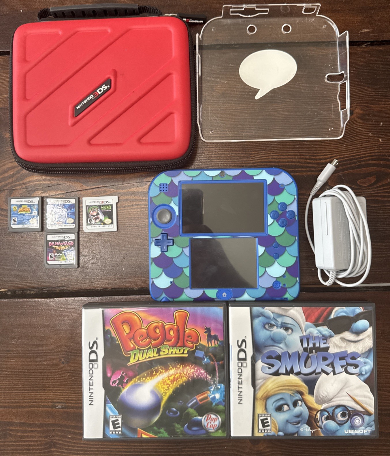 Nintendo 2DS Blue Handheld System Console Model FTR-001 Bundle 6 Games Charger