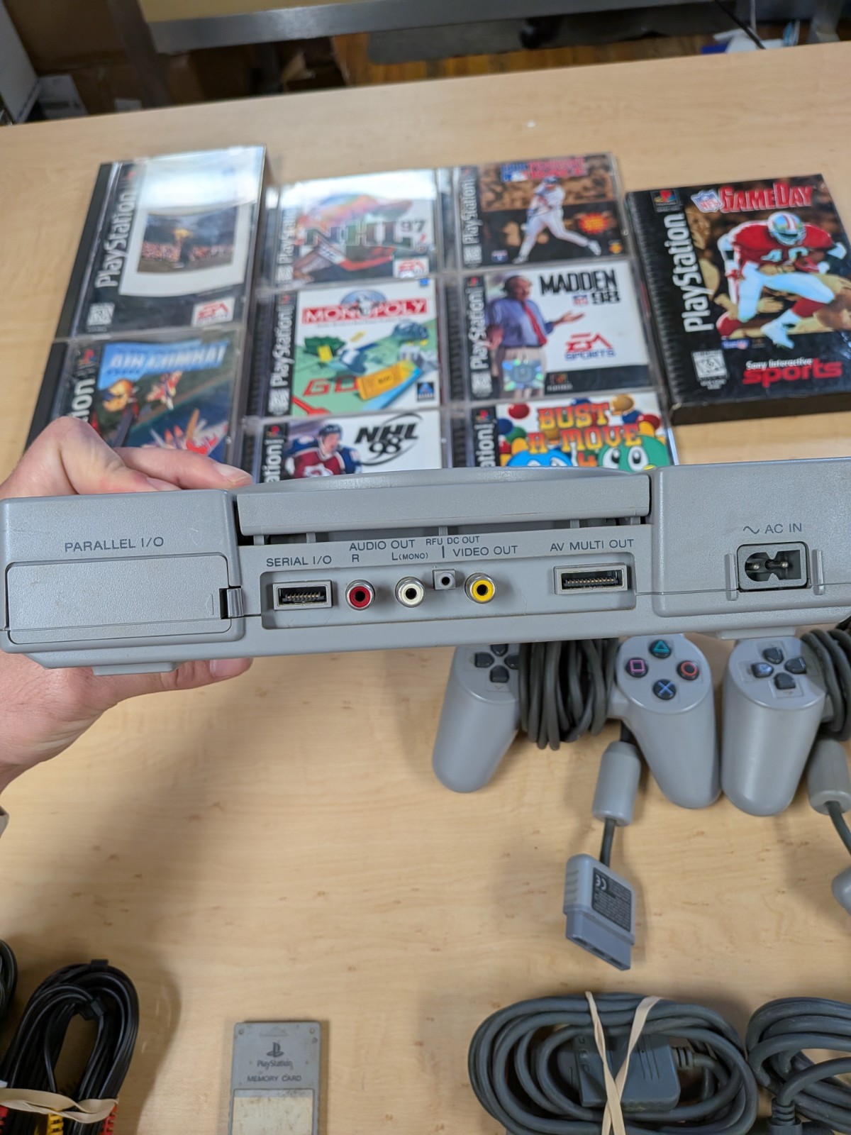 Sony PlayStation PS1 Console Bundle – Tested & Working – 8 Games CIB +