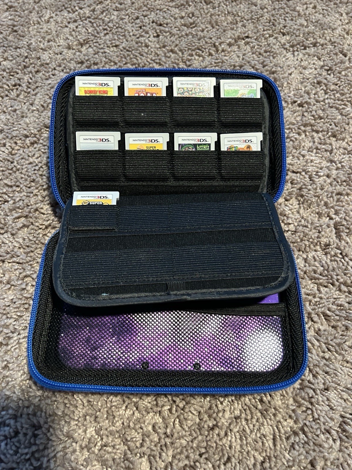 Nintendo 3ds Galaxy XL, in good condition, comes with box, charger, and 9 games!