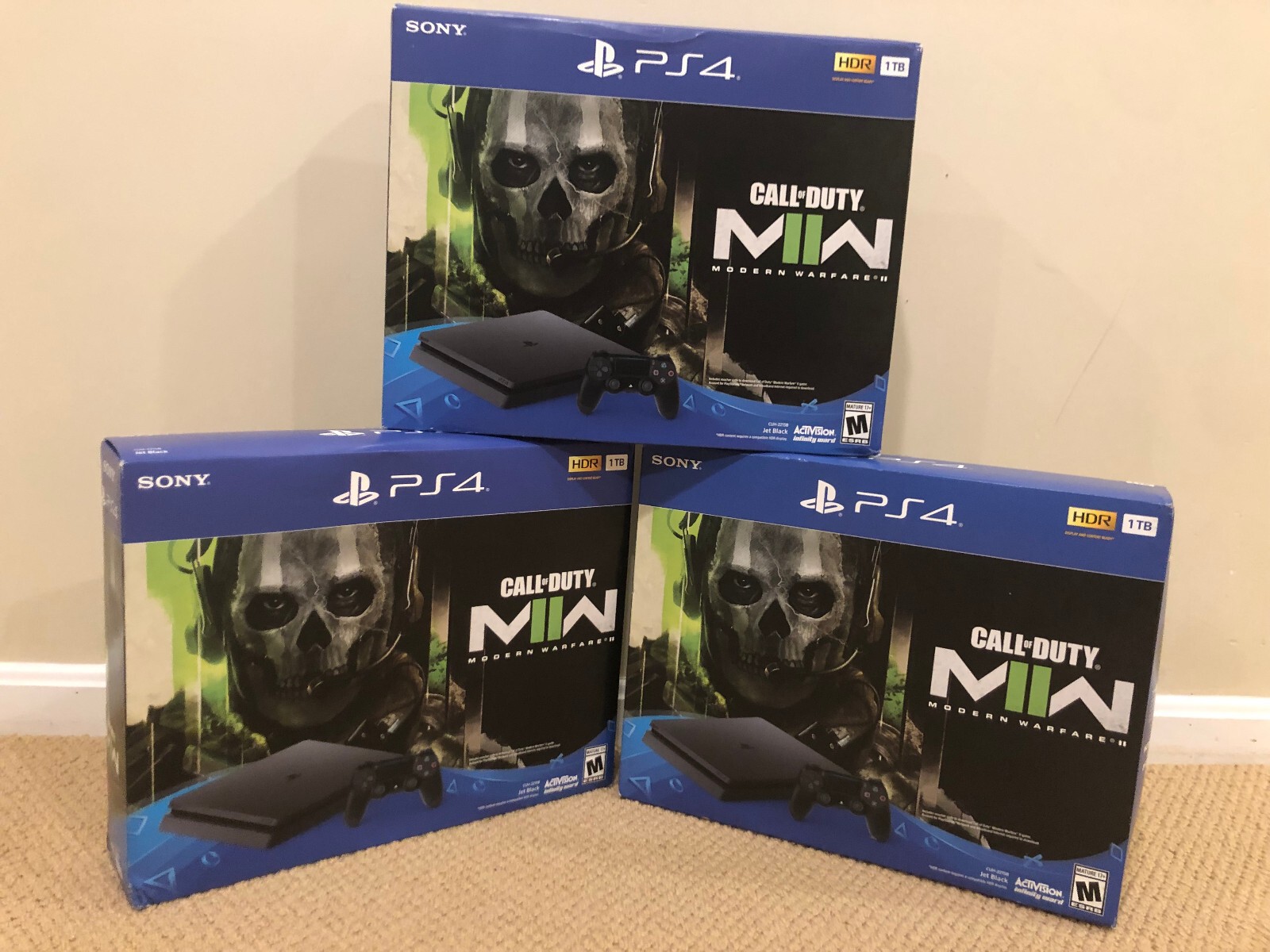 NEW USA Genuine Sony PlayStation 4 Call of Duty Modern Warfare II Console Bundle