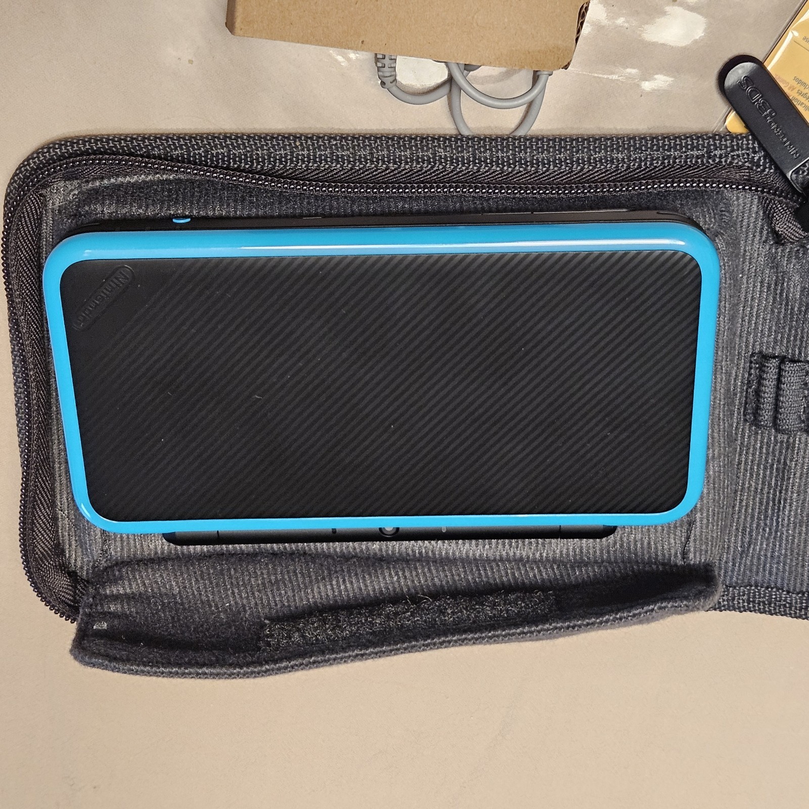 Nintendo 2DS XL Game System Handheld Black/Turquoise w/ Charger Box Tote Works!!