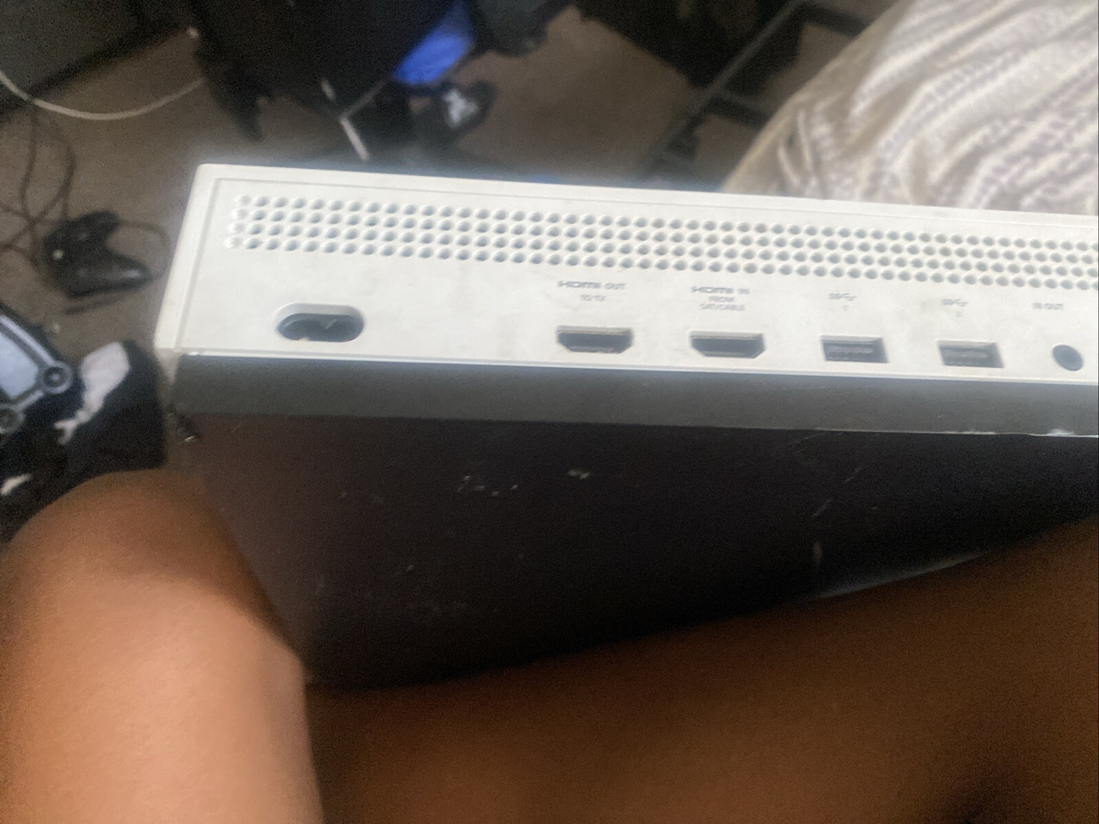 Microsoft Xbox One S 500GB – White Has Small Chipper Edges On The Bottom