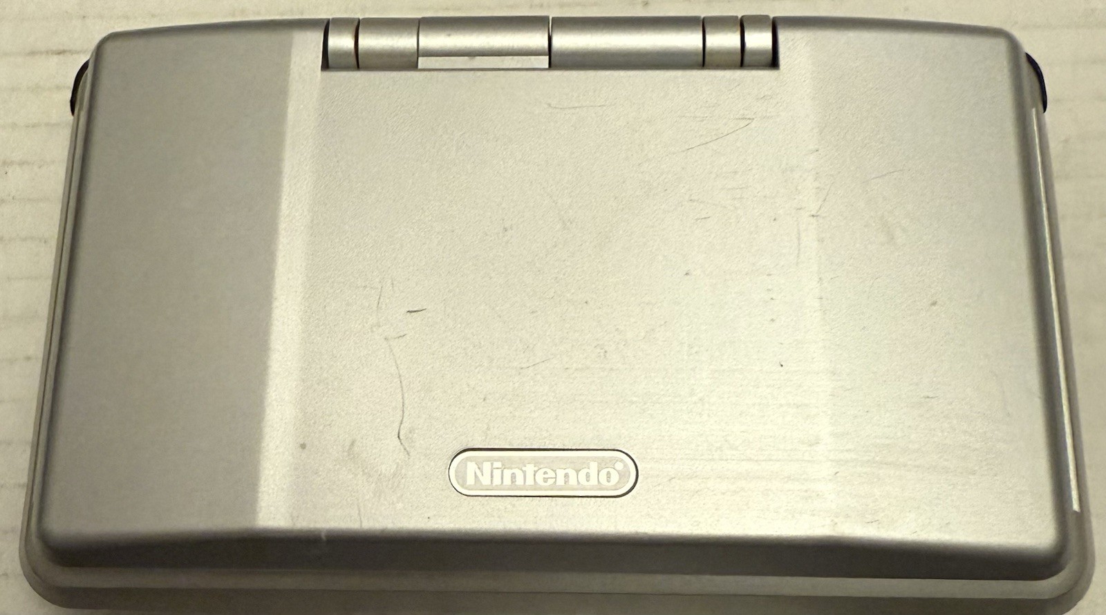 Nintendo DS Handheld System – Silver / Platinum – Tetsed