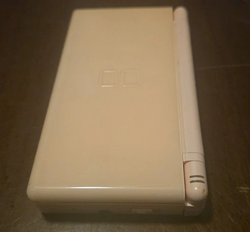 Nintendo DS Lite Console – Pink