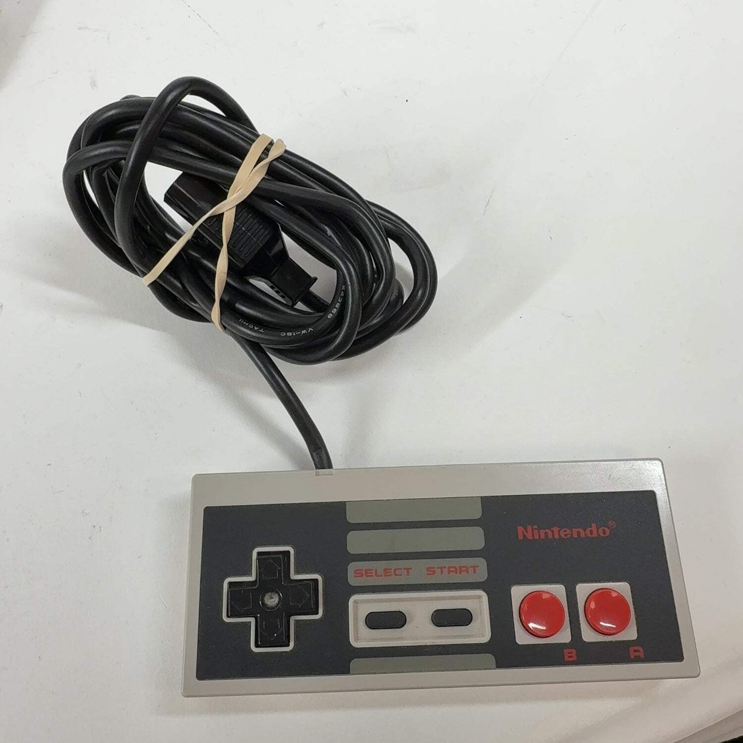 Nintendo Entertainment System NES Video Game Console NES-001 Gray