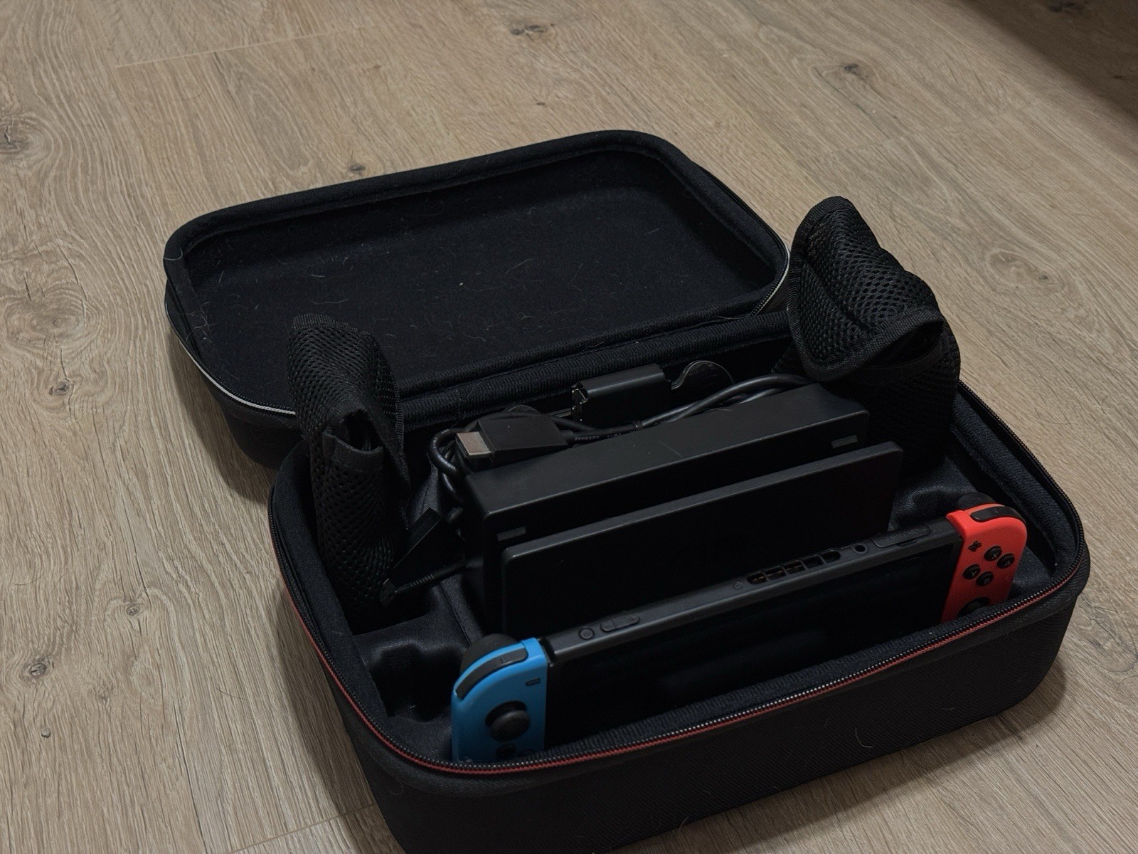 Nintendo Switch + Travel Carry Case