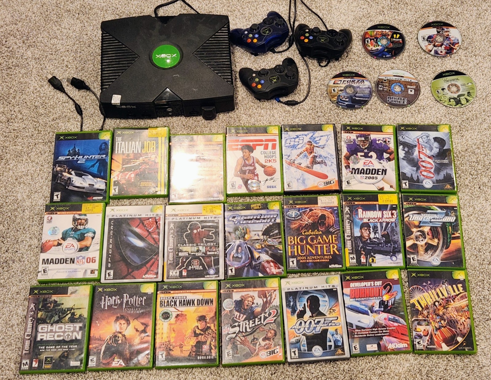 Microsoft Xbox Original Gaming Console 26 Games 3 Controllers