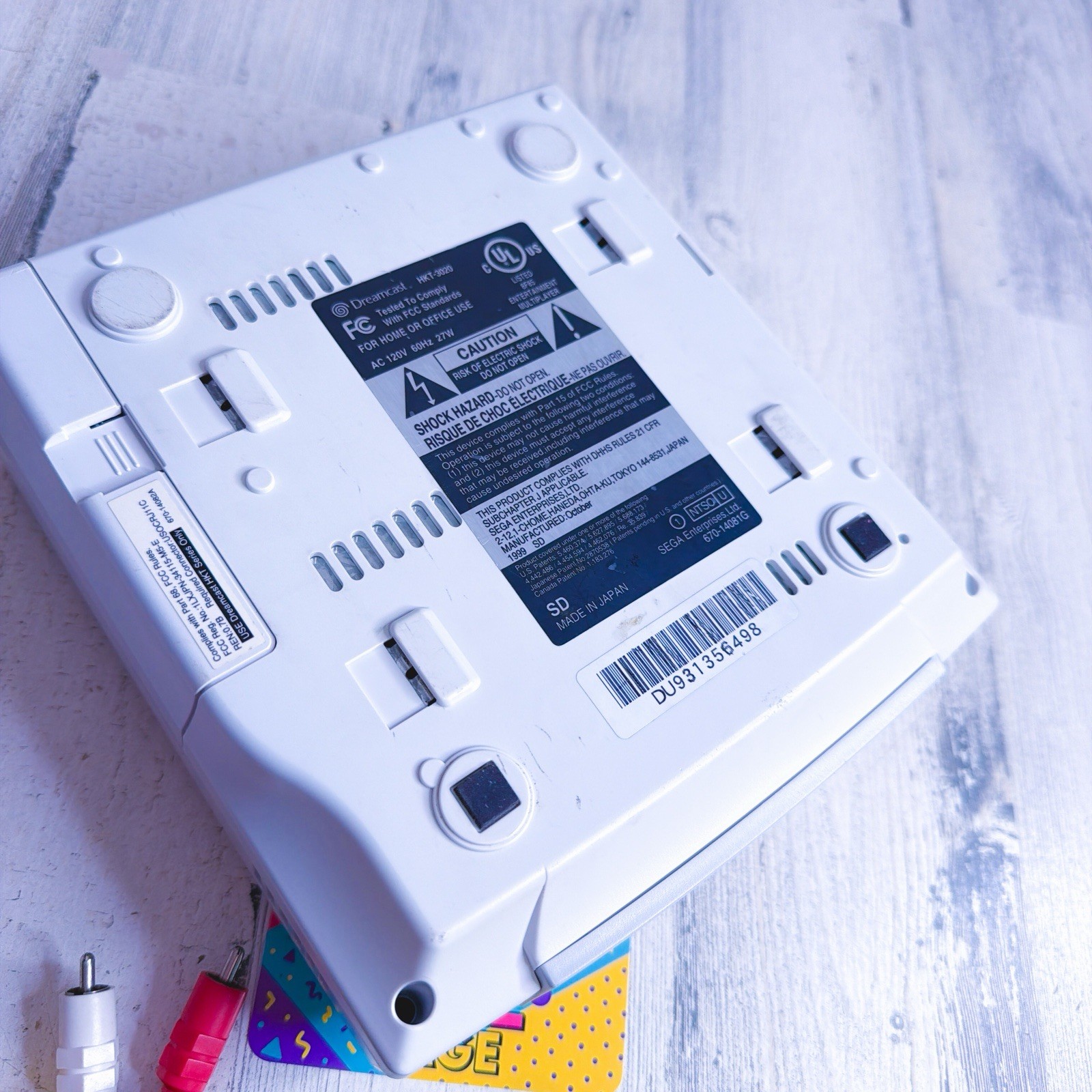 Sega Dreamcast Console Console Gaming System White HKT-3020 Bundle