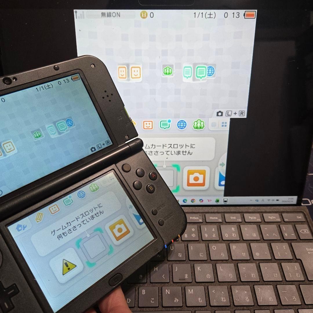 Fake Toro & Simultaneous Charging Type C Specification New 3DS LL Lime Black