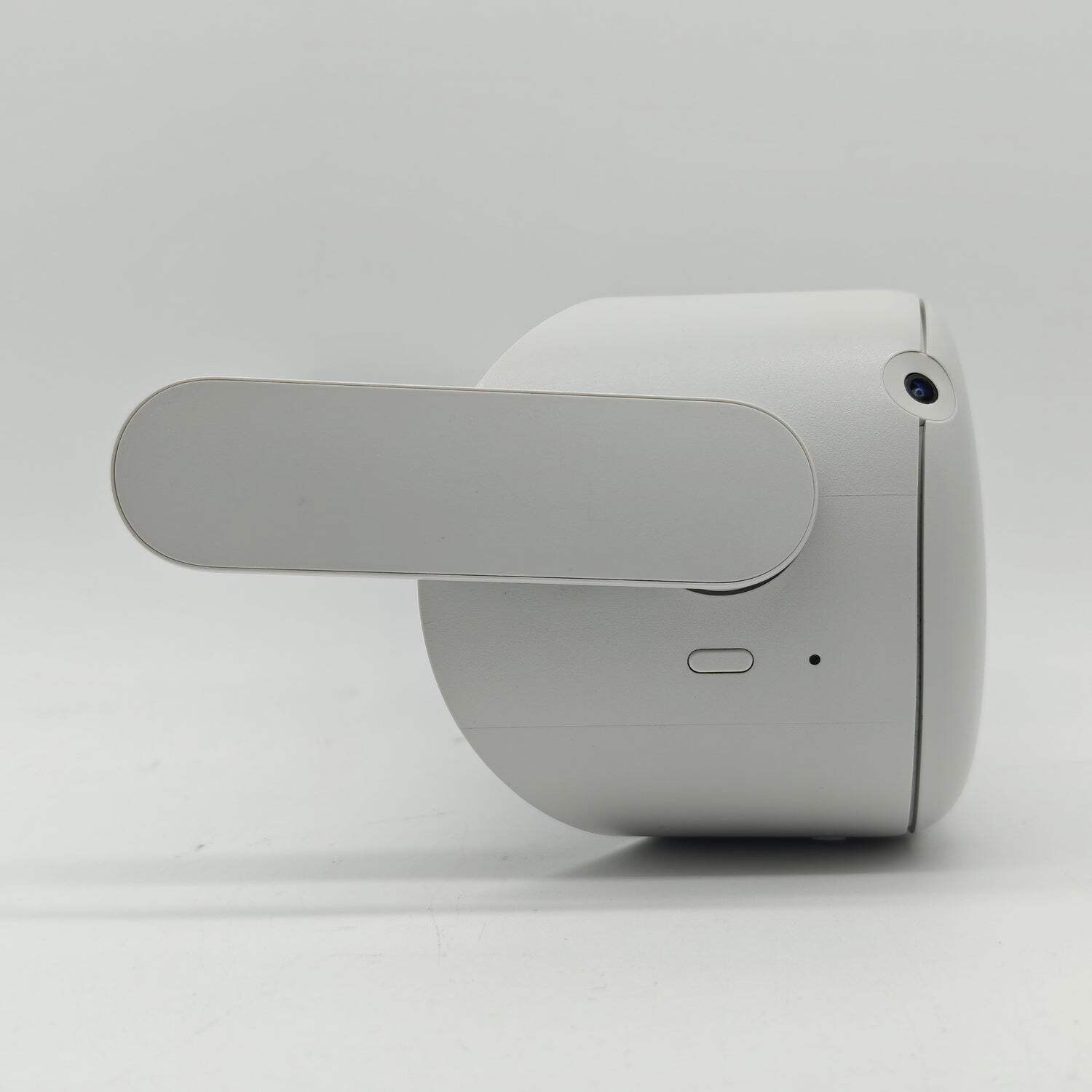 Meta Quest 2 64GB Standalone All-in-One VR Headset KW49CM