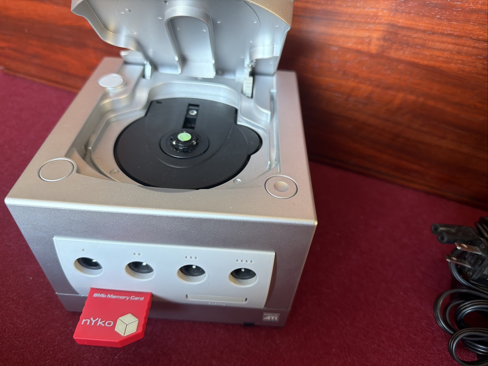 Nintendo GameCube 2001 DOL101 USA Platinum Console with Controllers/Cables Works