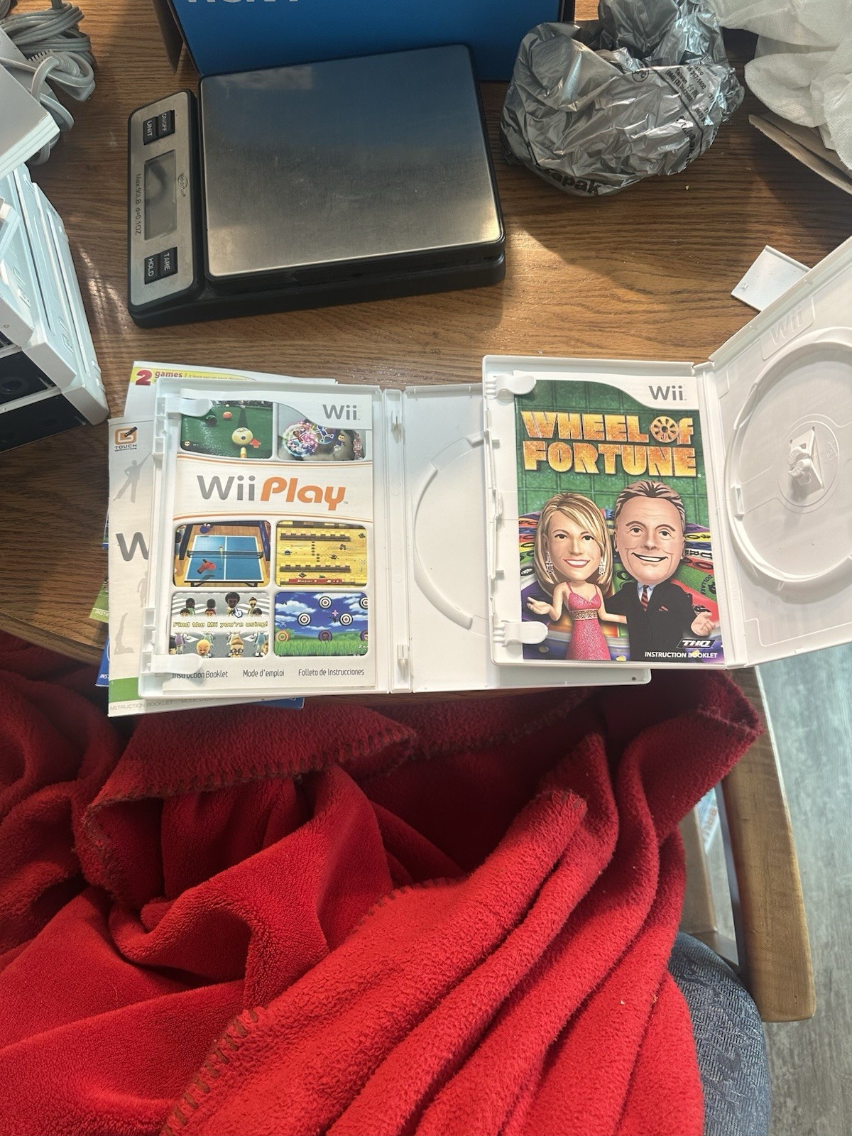 Nintendo Wii Bundle White RVL-001 GameCube 3 Consoles, 2 Power Cords NO GAMES