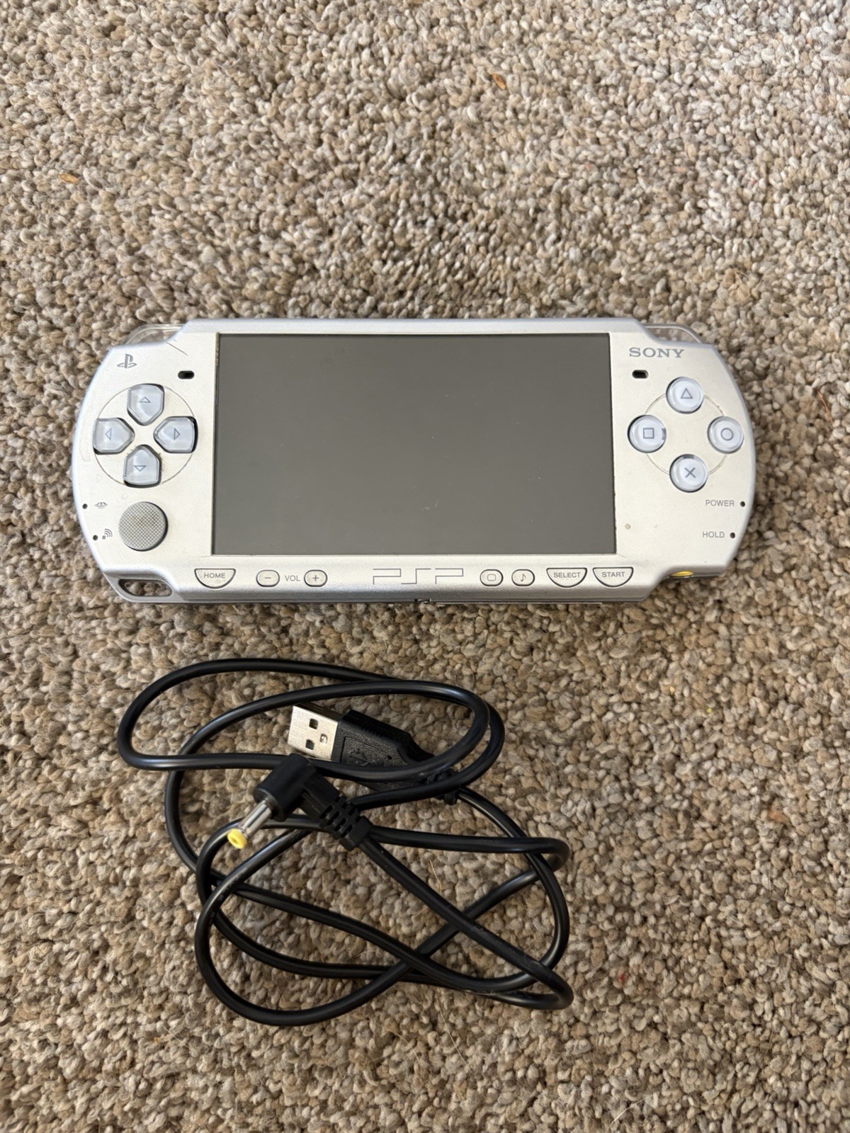 Sony PSP-2001 PlayStation Portable Handheld Working Console. Battery And Cord