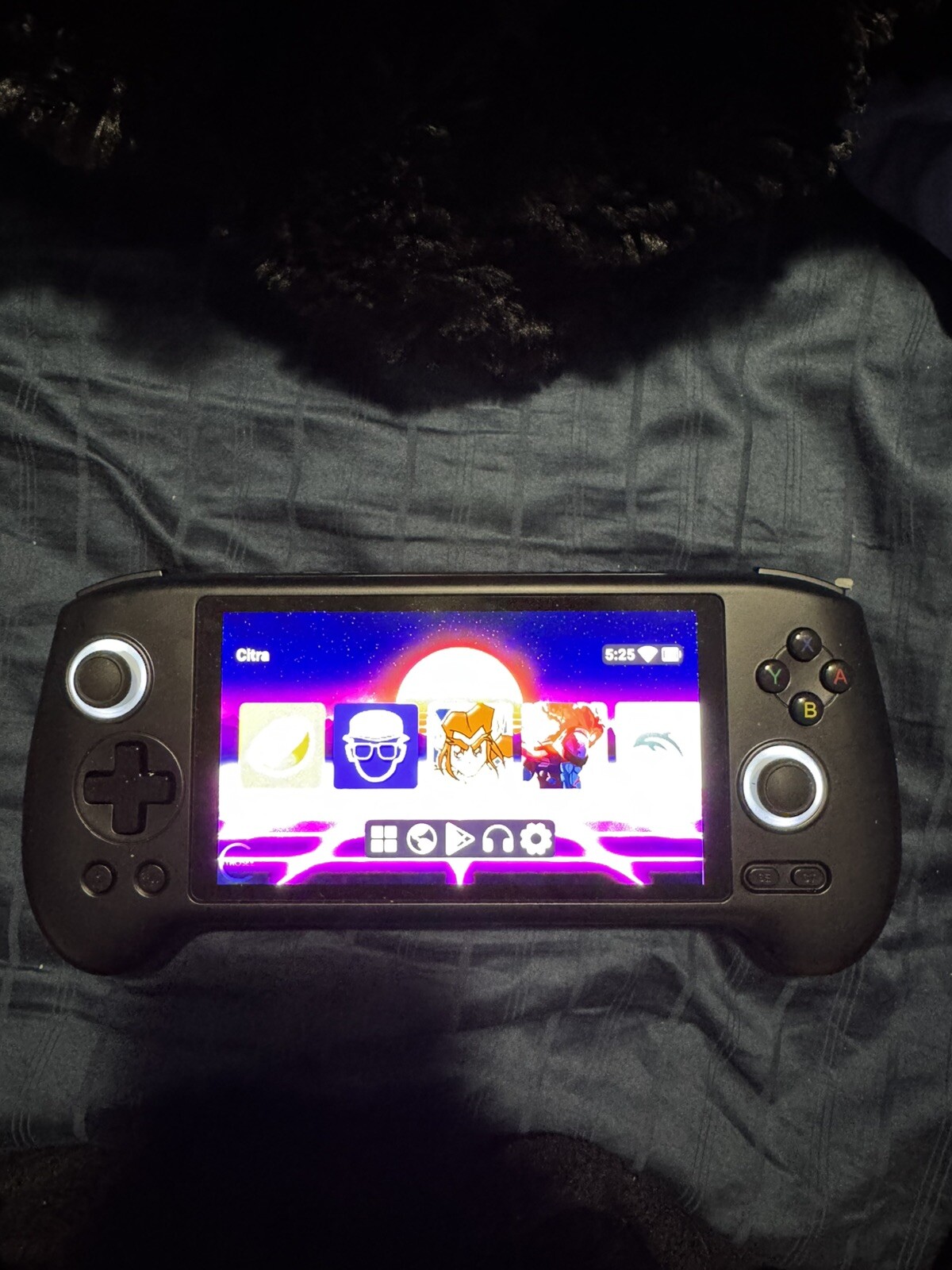 ANBERNIC RG556 5.5 inch Handheld Game Console nisoc T820 Android13 5500mAh Gifts