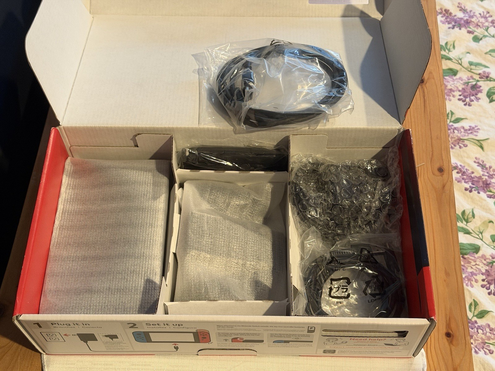 Nintendo Switch Console Bundle Complete In Box Dock OEM AC Joy-Cons HDMI Tested