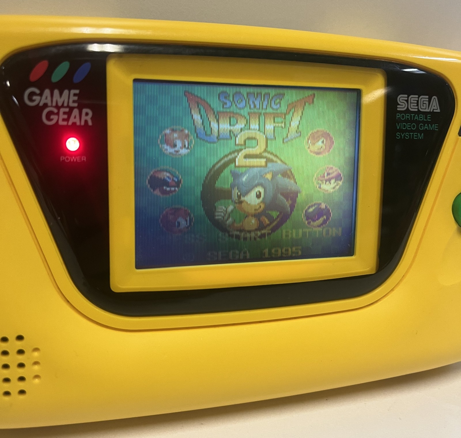 SEGA GAME GEAR HGG-3210 YELLOW EDITION NTSC-J REGION FREE CONSOLE