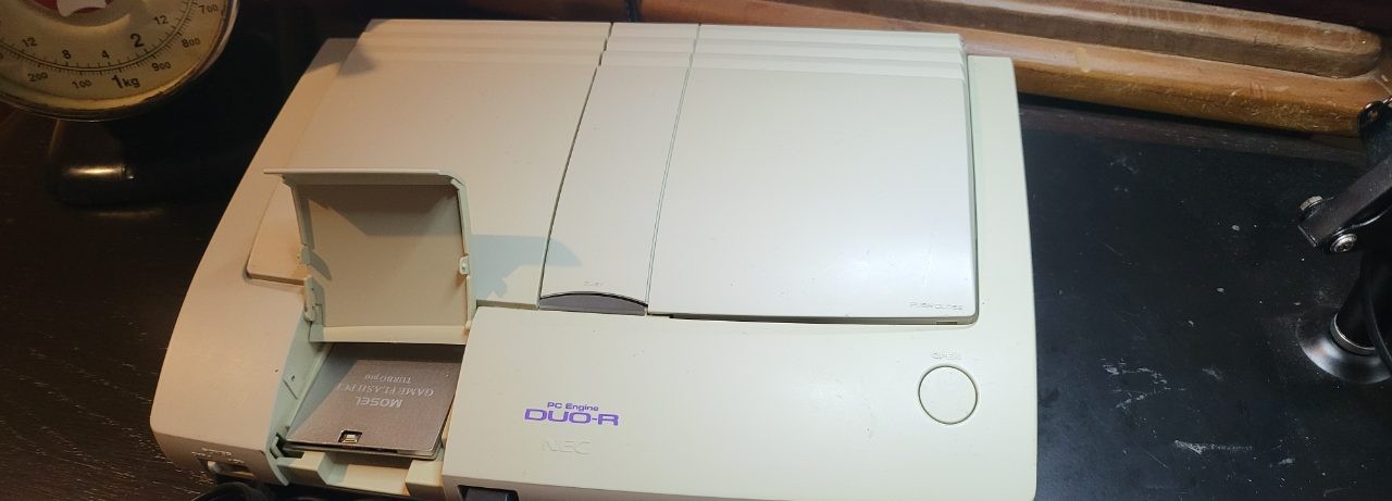PC-Engine Duo-R Console (comes with controller and power supply)