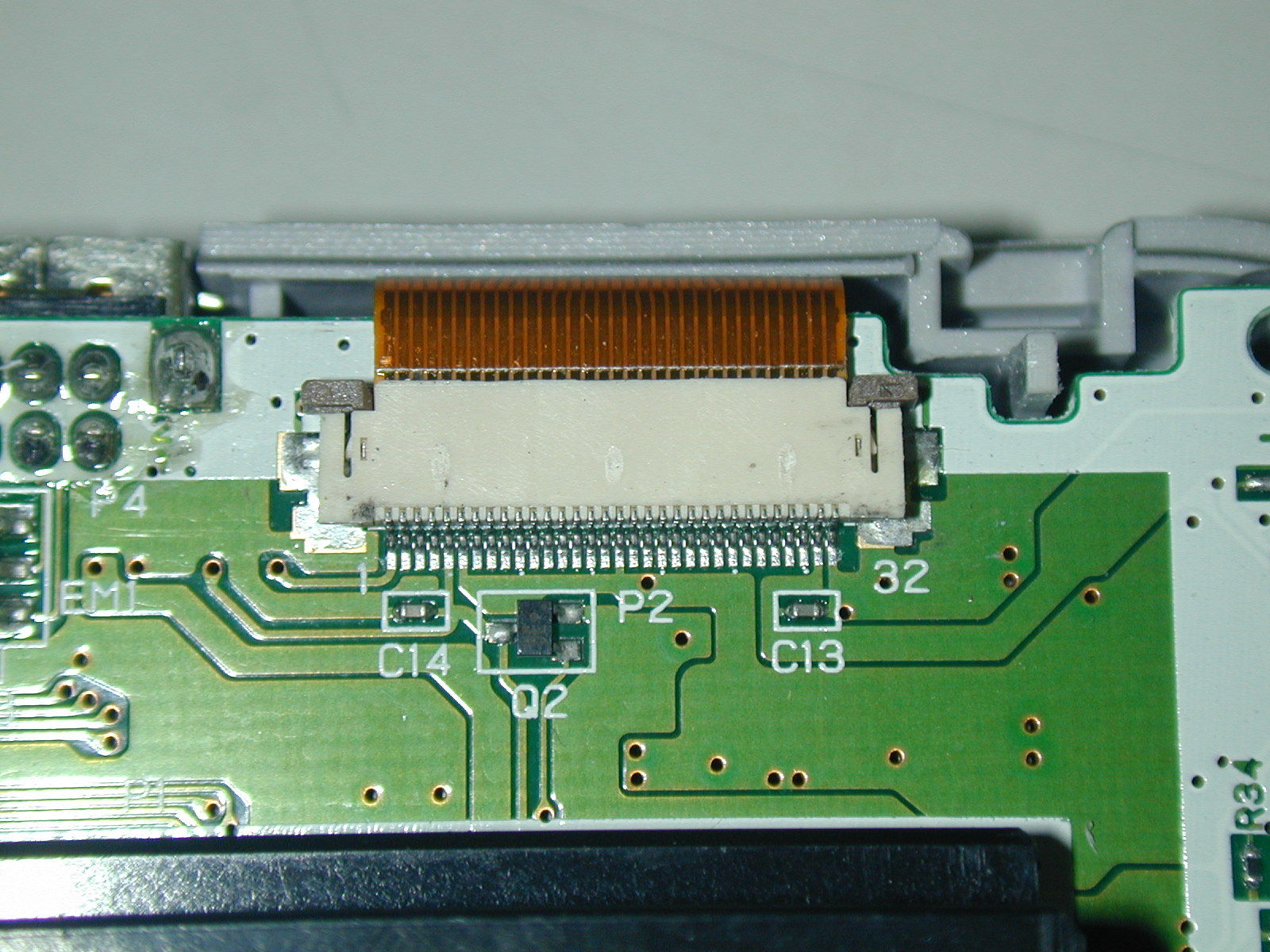 Plug your GBA Gameboy Advance into any TV Convertor Adapter Adaptor 40 pin