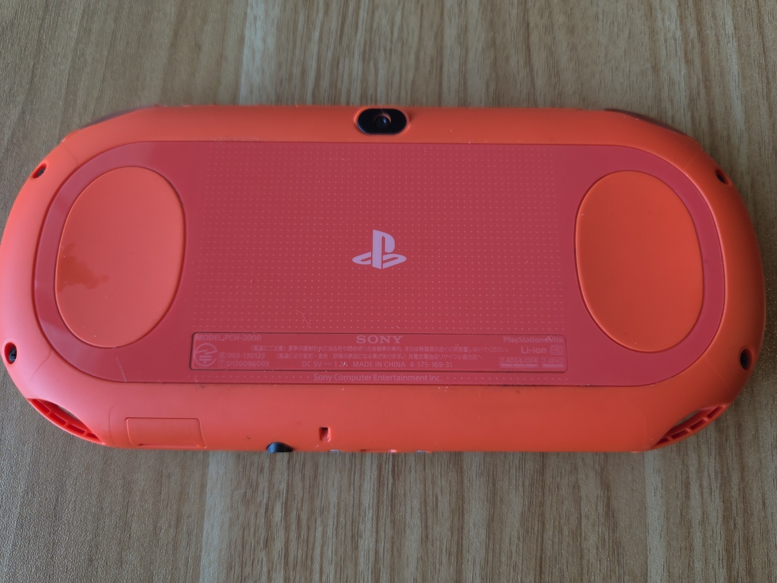 Sony PS Vita 2000 Slim PCH-2000 – Neon Orange – *GREAT * + Charger