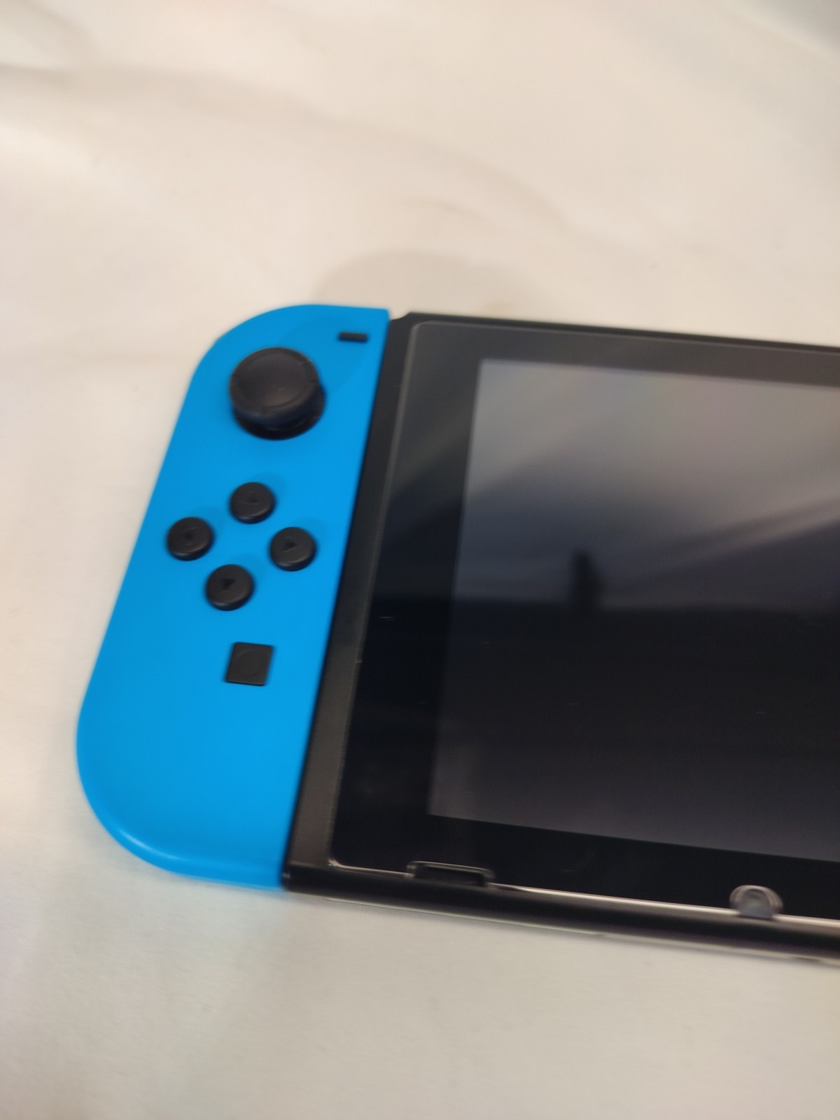 Nintendo Switch Bundle – HAC-001 Red & Blue Joycons – Charger – 5 Games Tested!