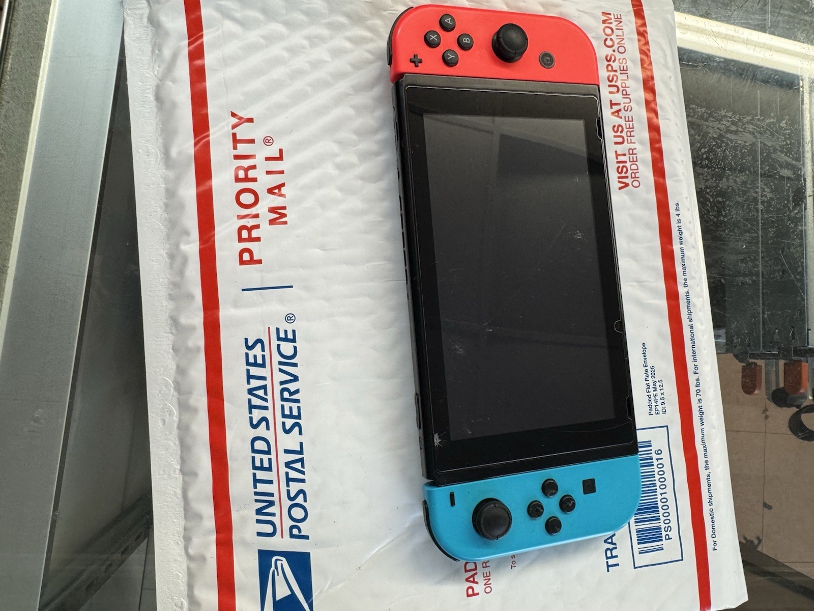 Nintendo Switch V2 Console Only HAC-001-01 Black | Cracked Screen Protector
