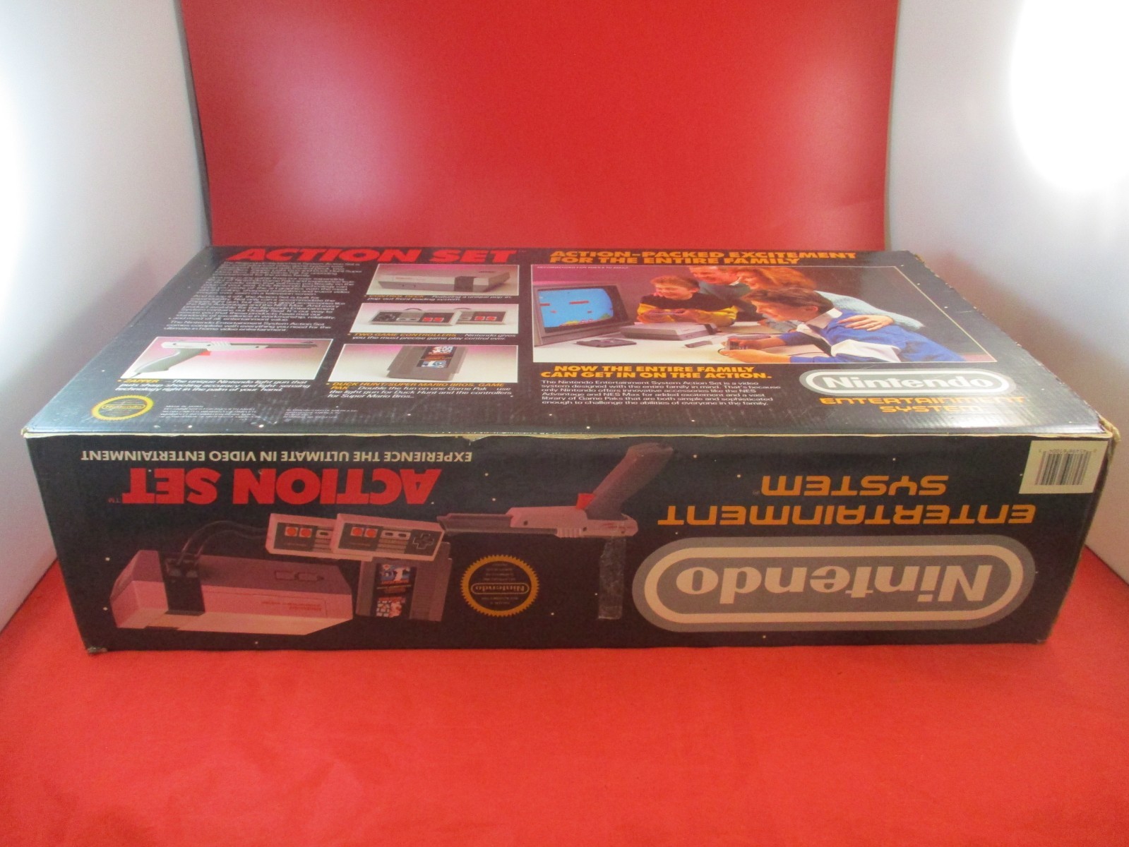 Nintendo NES Console System Action Set Box Mario/Duck Hunt Zapper Controllers