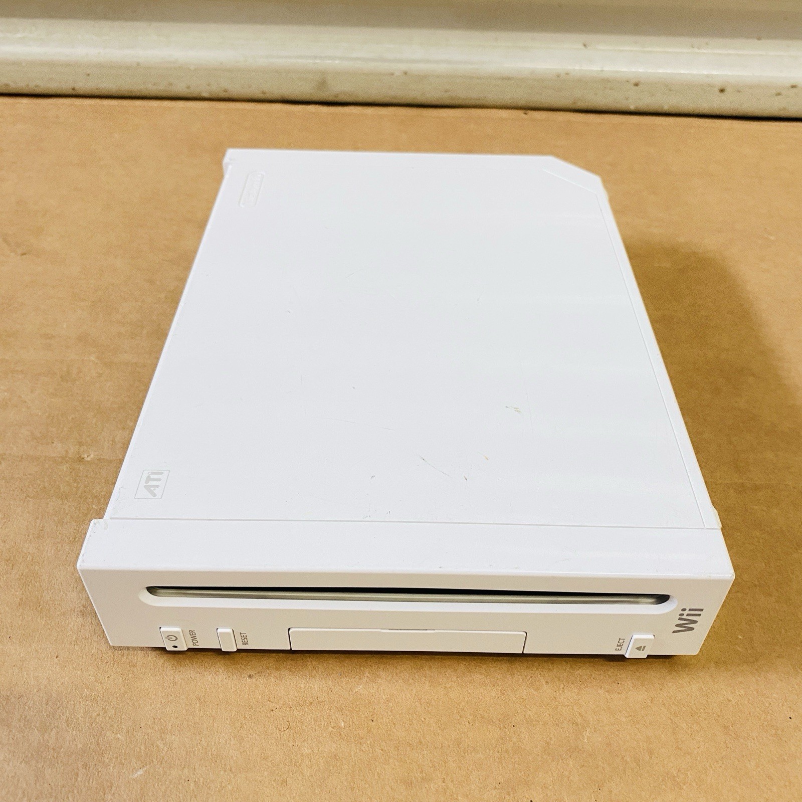 Nintendo Wii RVL-001 (USA) Console and All Cords w/ Sensor Nunchuck & controller