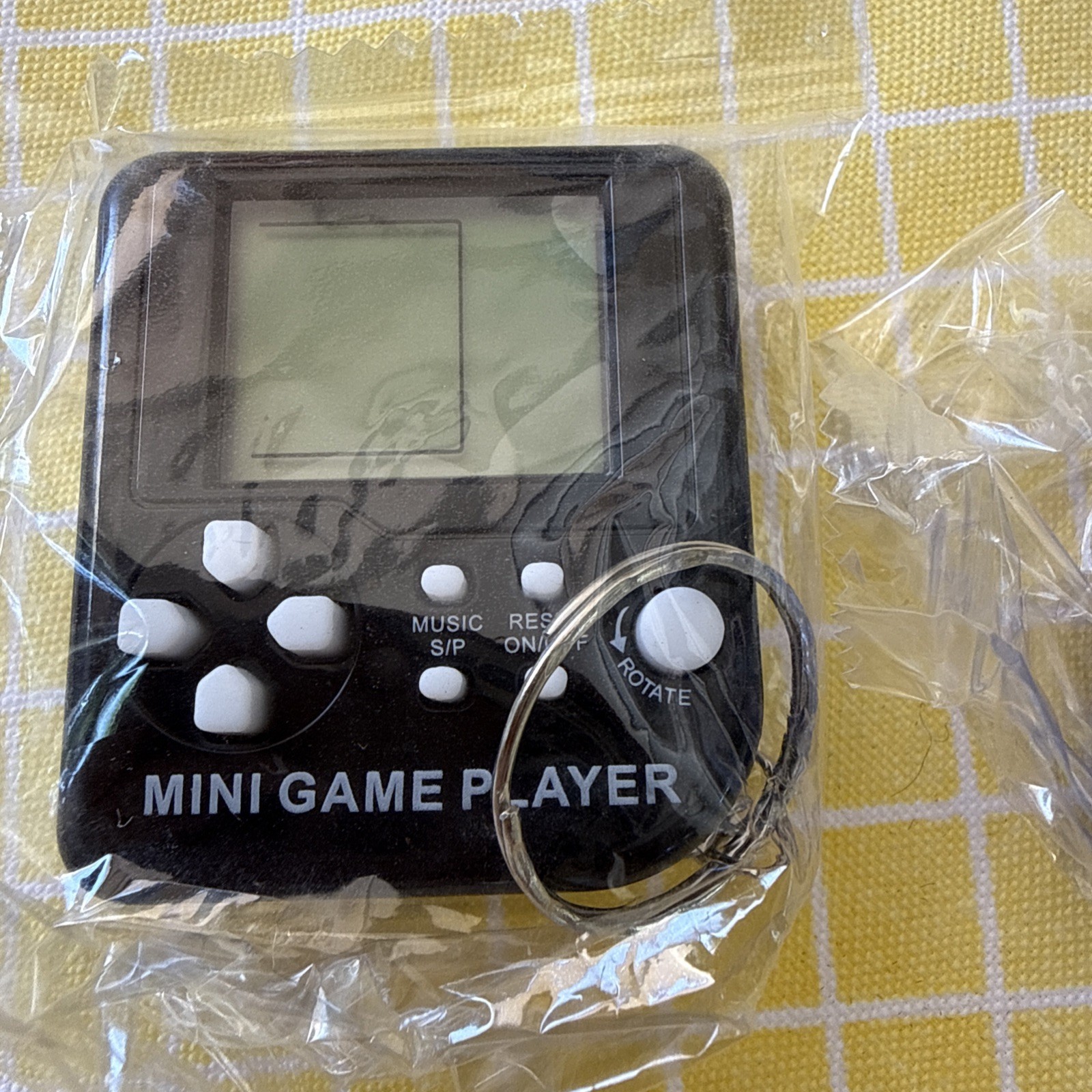 Mini Pocket Game Console Keychain Games Toy Retro Fun Nostalgic Set Of 2 New