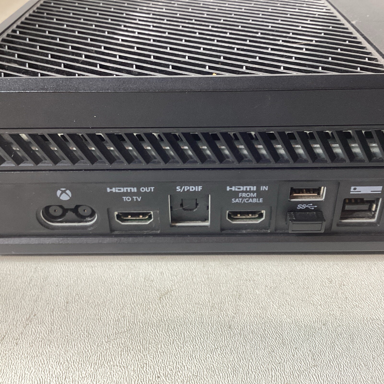 Microsoft Xbox One 1540 | 1TB HDD | Console Only