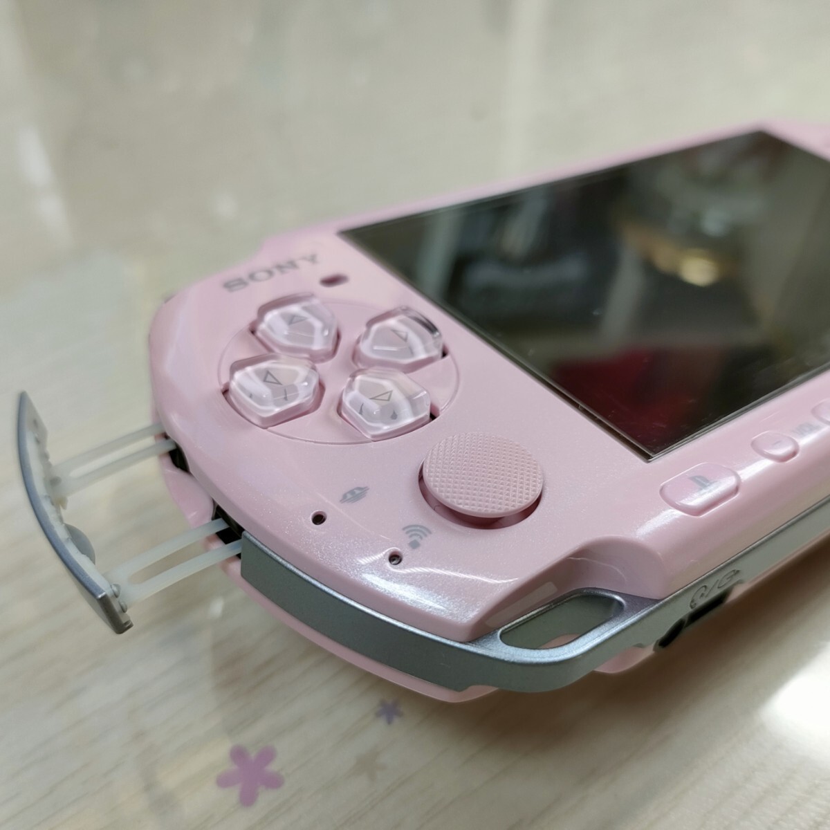Near Mint Sony PSP-3000 PlayStation Portable Blossom pink memory card