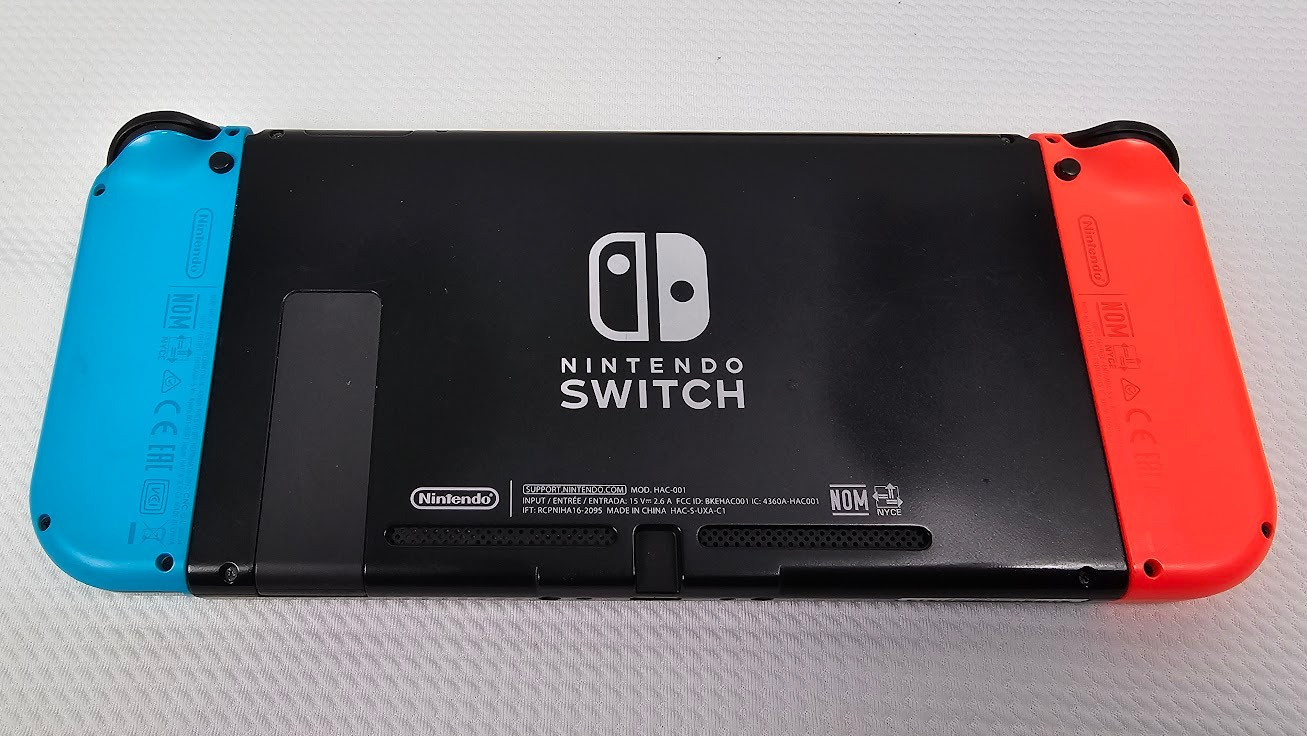 Nintendo Switch HAC-001 Console Neon Red/Blue Bundle – Fully Tested & Working!