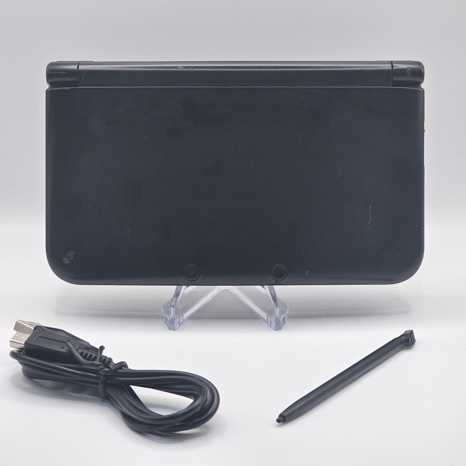 Nintendo 3DS XL Handheld System Black With Charger And Stylus Very Good