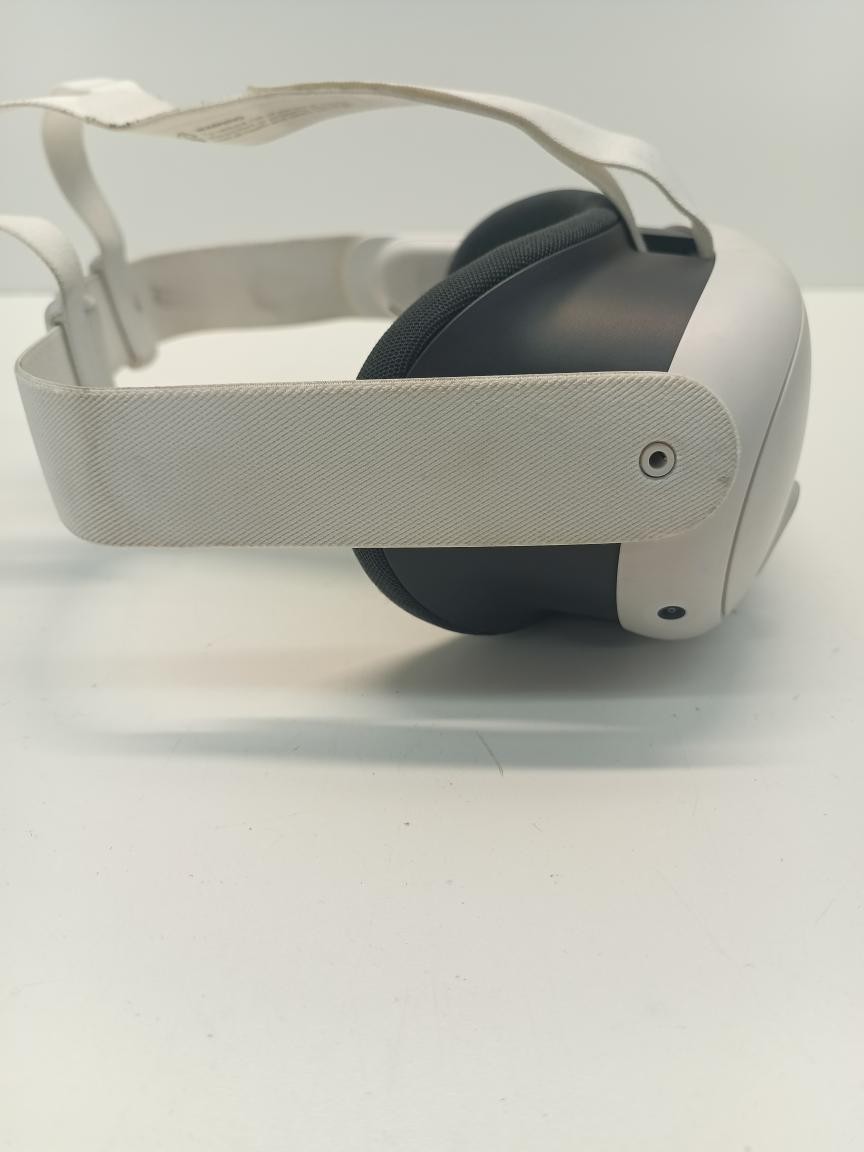 PRE OWNED OCULUS META QUEST 3 (P23016606)