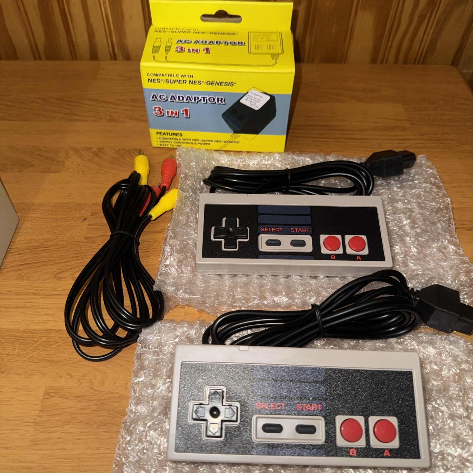 Nintendo NES-001 1985 Console 2 Controllers Power,co-axles cords Tested Working
