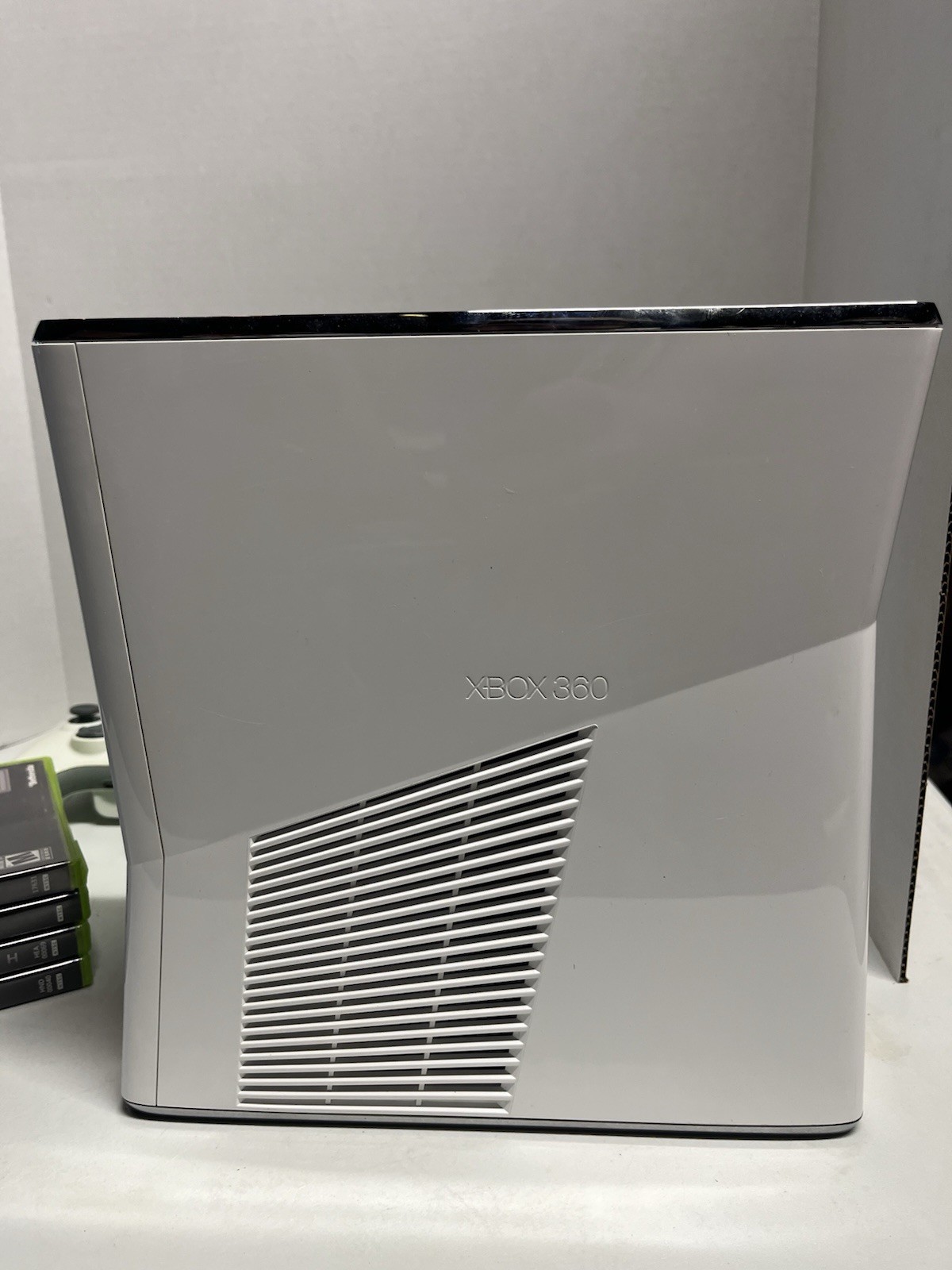 Microsoft Xbox 360 S Slim White 250GB Console With Games Bundle Tested Working