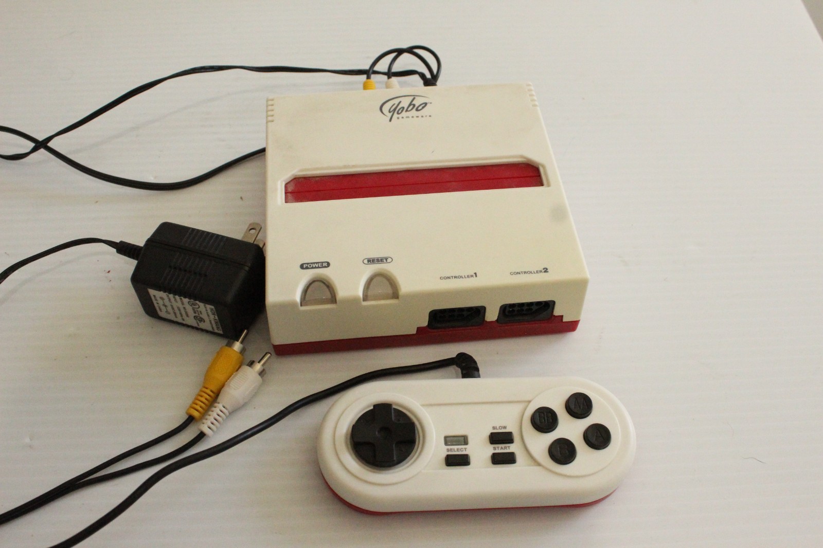 Yobo Gameware OT-8008 with Controller plays NES Tested Working