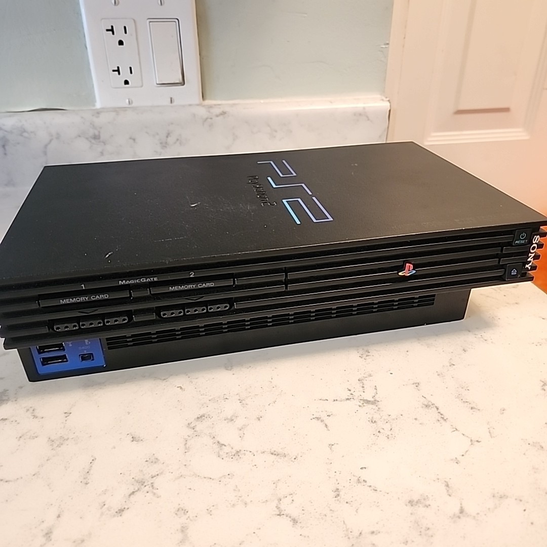 – Sony PlayStation 2 Fat Ps2 SCPH-30001 Console Only. Tested!