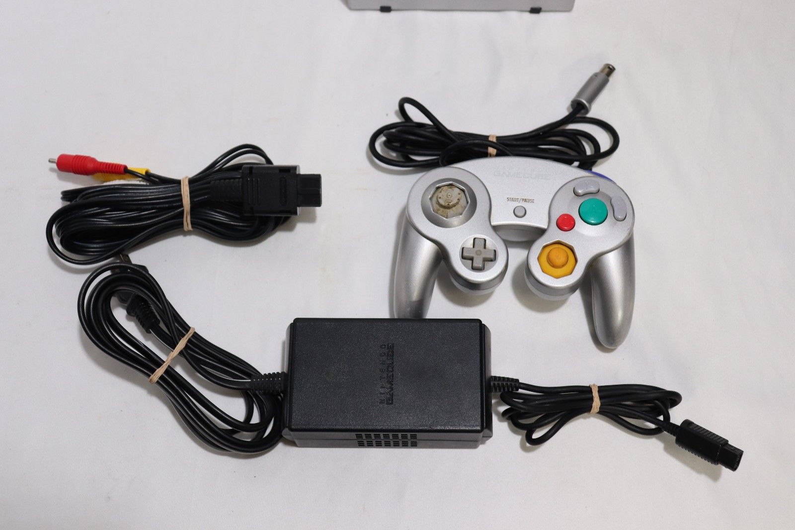 Nintendo GameCube Console DOL-101(USA) Silver – Complete