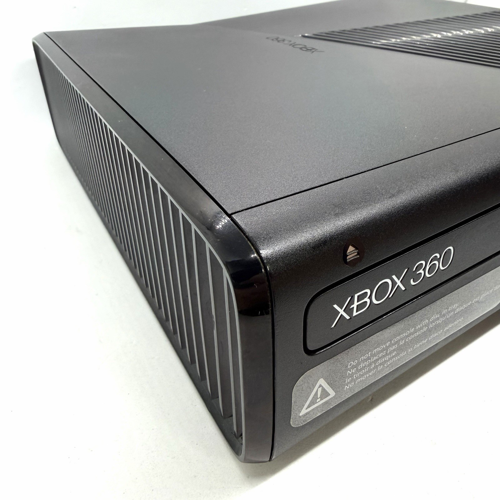 Xbox 360 Slim 320GB Console Bundle – Controller, Games, & Accessories 1439