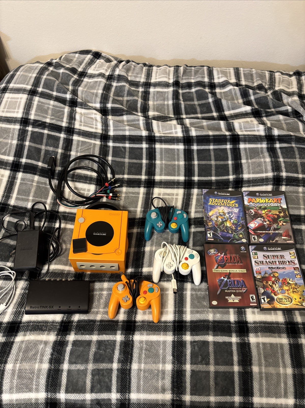 Nintendo GameCube Spice Orange Console Bundle US Region DOL-101