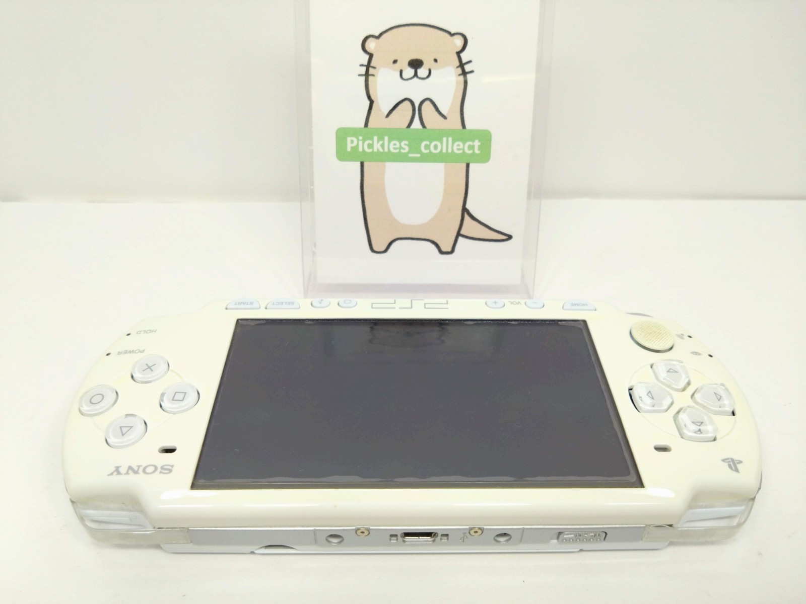 PSP 2000 White Console System Console only Tested No battery Region Free 0518D