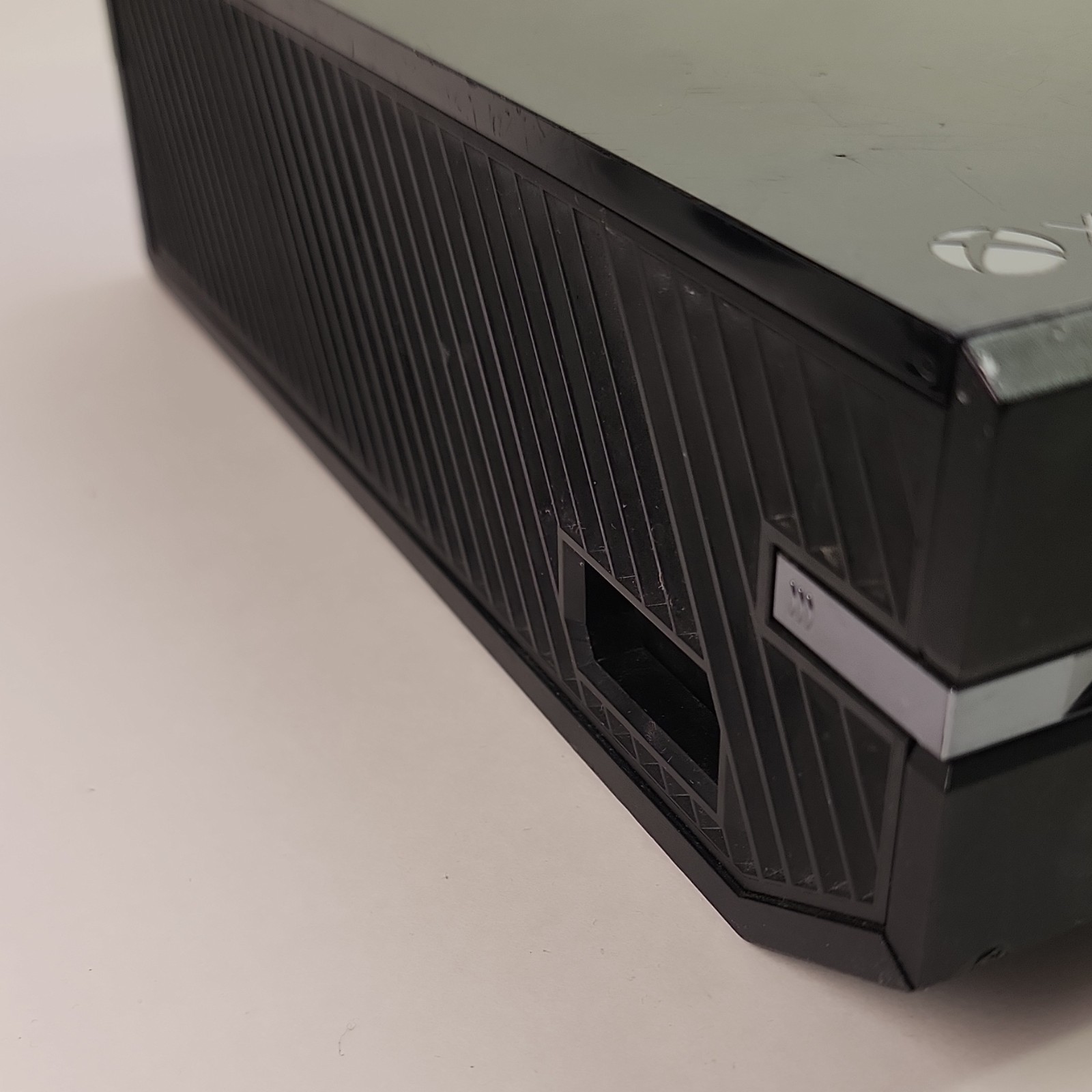 Microsoft Xbox One 1540 Black Home Console 2014 Wireless Controller HDMI 500GB