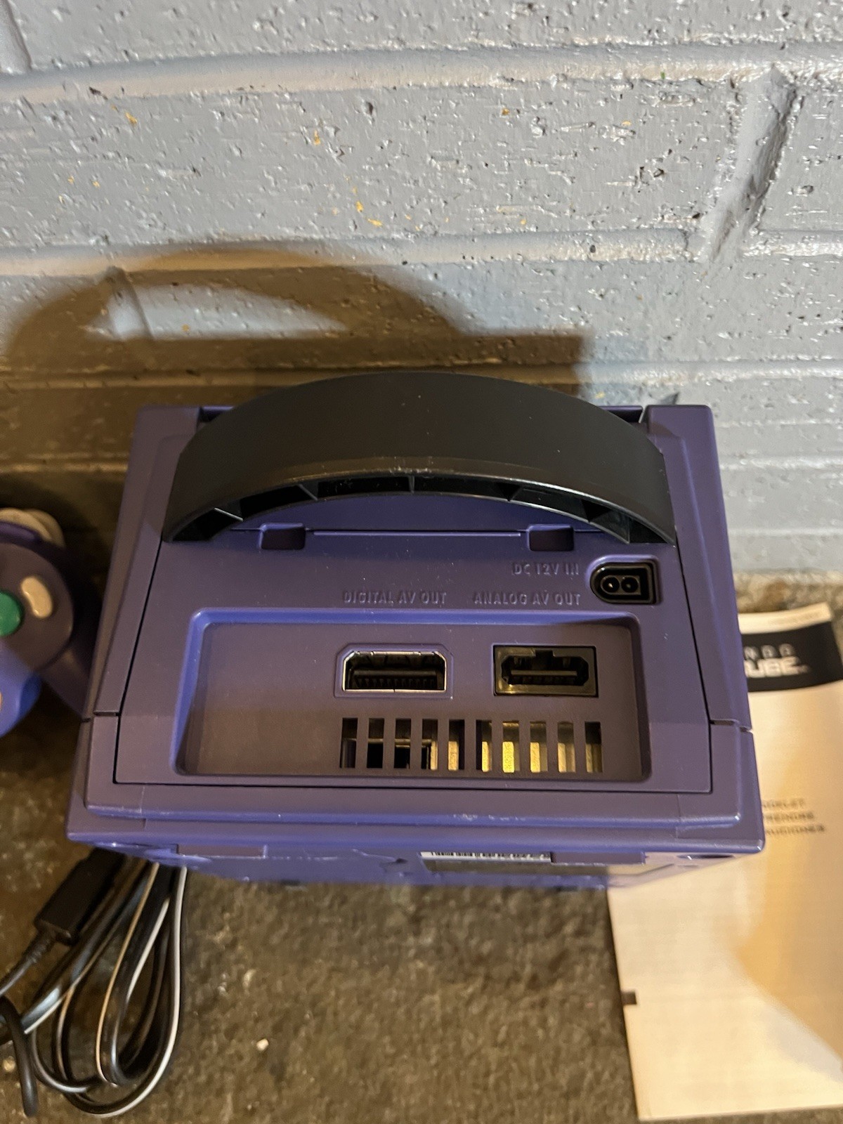 Nintendo GameCube Console Bundle – Indigo with 2 controllers Instructions
