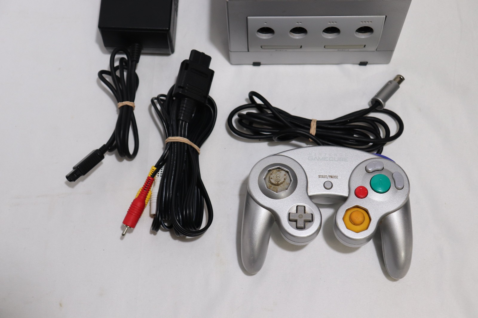 Nintendo GameCube Console DOL-101(USA) Silver – Complete