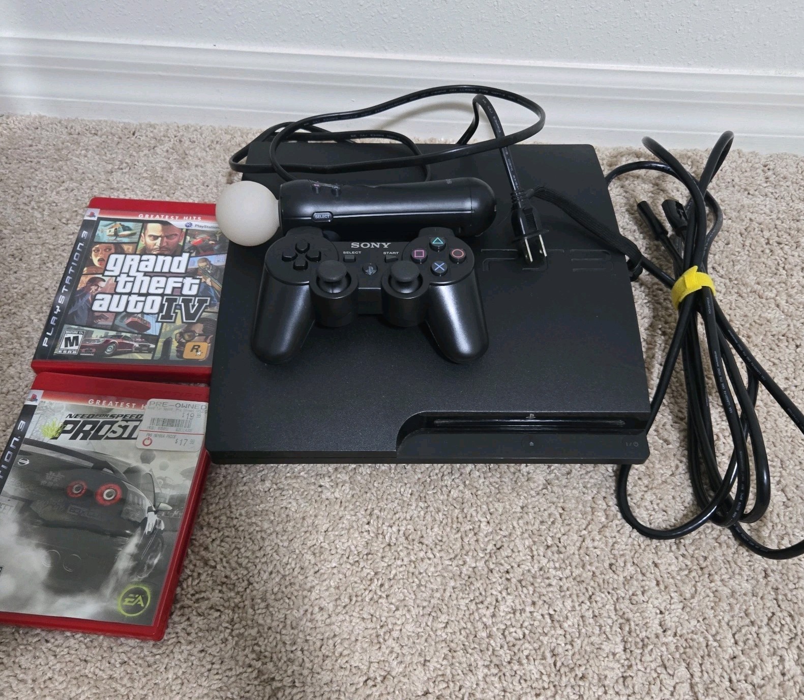 Sony PlayStation 3 PS3 CECH-3001A Home Console, Remotes & 2 Games Black Tested