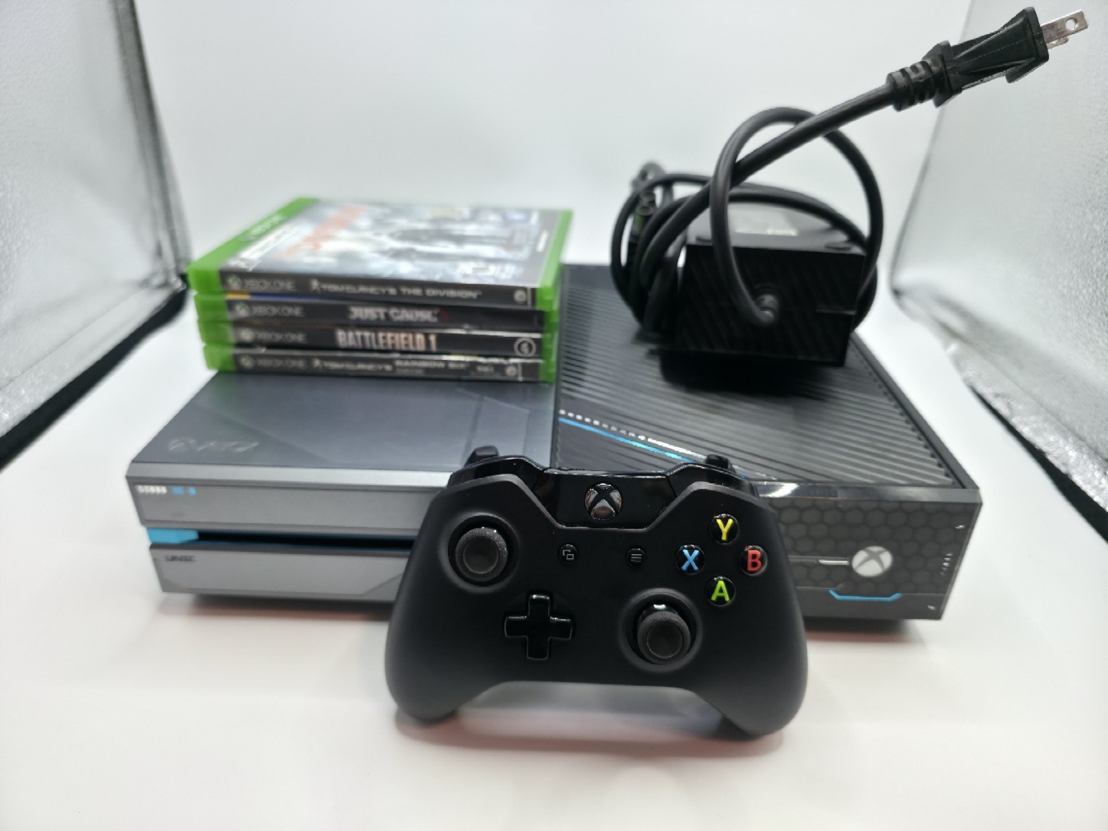 Xbox One Halo 5 Guardians Edition Gaming Console with Controller+4 Games