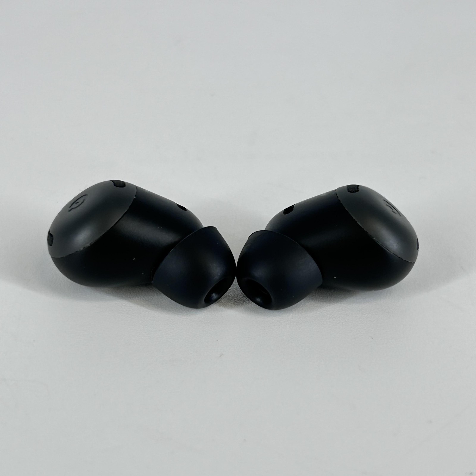 Pixel Buds Pro Clearly White w/ Charging Case – Excellent Condition